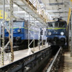 Car, cesarz, król i papież na peronie w Bzinie - Radio Kielce 17.11.2022. Skarżysko-Kamienna. PKP Cargo. Zakład Przewozów Towarowych / Fot. Wiktor Taszłow – Radio Kielce