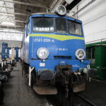 Car, cesarz, król i papież na peronie w Bzinie - Radio Kielce 17.11.2022. Skarżysko-Kamienna. PKP Cargo. Zakład Przewozów Towarowych / Fot. Wiktor Taszłow – Radio Kielce