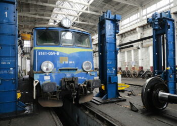 Połączenie zakładów PKP wstrzymane - Radio Kielce 17.11.2022. Skarżysko-Kamienna. PKP Cargo. Zakład Przewozów Towarowych / Fot. Wiktor Taszłow – Radio Kielce