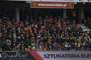 12.11.2022. Kielce. Mecz 17. kolejki PKO BP Ekstraklasy Korona Kielce - Widzew Łódź. / Fot. Jarosław Kubalski - Radio Kielce