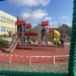 02.11.2022. Kielce. Plac zabaw i mini siłownia przy SP nr 25 / Fot. Jarosław Kubalski - Radio Kielce