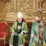 13.11.2022. Kielce. Światowy Dzień Ubogich. Na zdjęciu: biskup Andrzej Kaleta / Fot. Jarosław Kubalski - Radio Kielce