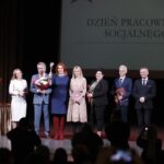 Świętokrzyskie instytucje nagrodzone za wkład w budowanie polityki społecznej - Radio Kielce 24.11.2022. Kielce. Dzień Pracownika Socjalnego / Fot. Jarosław Kubalski - Radio Kielce
