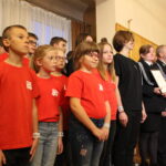 08.11.2022. Wiślica. Uroczyste przekazanie promes dla młodzieżowych drużyn pożarniczych. / Fot. Marta Gajda-Kruk - Radio Kielce