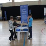 14.11.2022. Działoszyce. Interaktywne eksponaty z Centrum Nauki „Kopernik” w Warszawie w Szkole Podstawowej w Działoszycach / Fot. Marta Gajda-Kruk - Radio Kielce