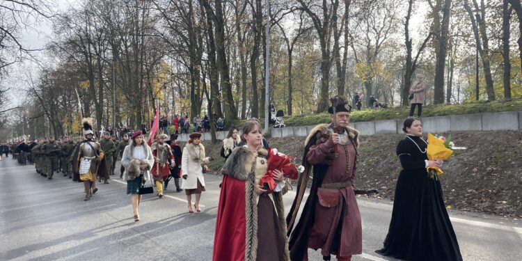 11.11.2022. Sandomierz. Narodowe Święto Niepodległości / Fot. Grażyna Szlęzak - Radio Kielce