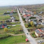 07.11.2022. Porąbki. Miejsce, w którym powstanie nowa droga / Fot. Jarosław Kubalski - Radio Kielce