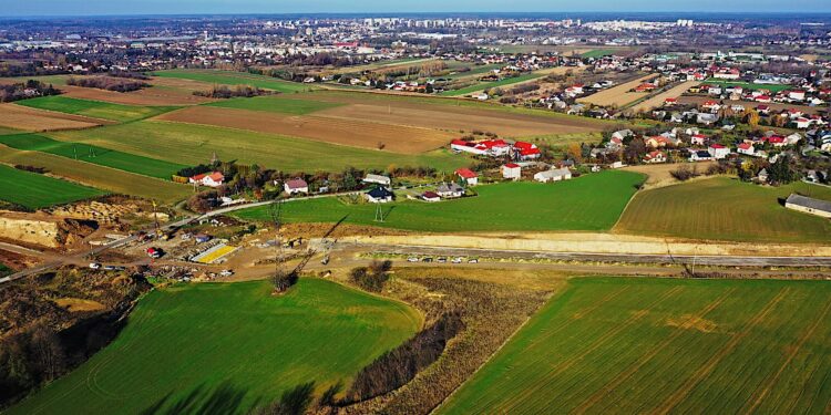 08.11.2022. Ostrowiec Świętokrzyski. Budowa tzw. małej obwodnicy Ostrowca Świętokrzyskiego / Fot. Jarosław Kubalski - Radio Kielce