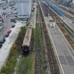 14.11.2022. Kielce. Spalony wagon na dworcu PKP / Fot. Jarosław Kubalski - Radio Kielce