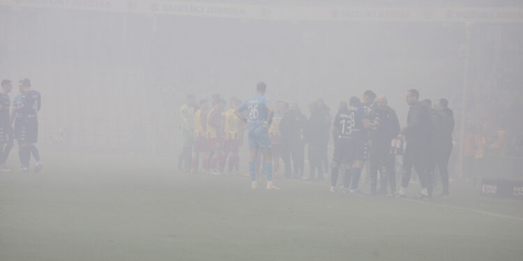 12.11.2022. Kielce. Mecz 17. kolejki PKO BP Ekstraklasy Korona Kielce - Widzew Łódź. / Fot. Jarosław Kubalski - Radio Kielce