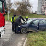 28.11.2022. Kielce. Zderzenie na skrzyżowaniu ulic Krakowskiej i Pakosz / Fot. Wiktor Taszłow - Radio Kielce