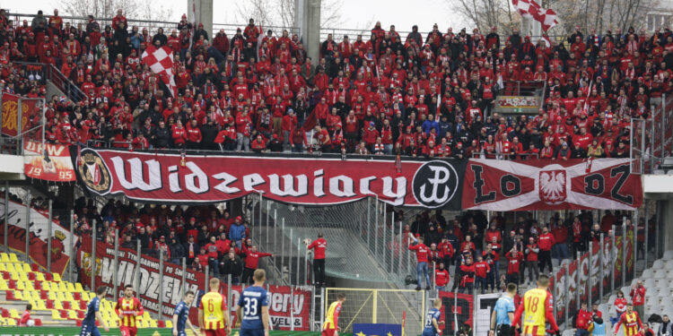 12.11.2022. Kielce. Mecz 17. kolejki PKO BP Ekstraklasy Korona Kielce - Widzew Łódź. / Fot. Jarosław Kubalski - Radio Kielce