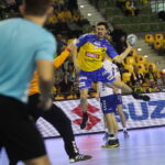 26.11.2022. Kielce. Mecz Łomża Industria Kielce - Unia Tarnów / Fot. Wiktor Taszłow - Radio Kielce