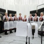 27.11.2022. Kielce. Radio Kielce. Zespół „Korona Żarnowca” nagrywał swoje utwory w Radiu Kielce / Fot. Wiktor Taszłow - Radio Kielce