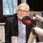 28.11.2022. Studio Polityczne Radia Kielce. Na zdjęciu: Lucjan Pietrzczyk - Platforma Obywatelska. / Fot. Wiktor Taszłow - Radio Kielce