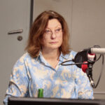 28.11.2022. Studio Polityczne Radia Kielce. Na zdjęciu: Grażyna Dekiel - Polska 2050 Szymona Hołowni. / Fot. Wiktor Taszłow - Radio Kielce