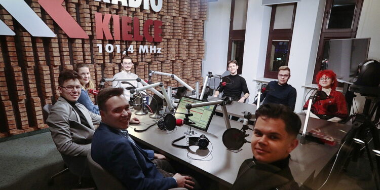 29.11.2022. Radio Kielce. Polityczne Studio Młodych. / Fot. Wiktor Taszłow - Radio Kielce