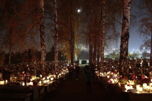 01.11.2022. Kielce. Cmentarz na Piaskach. / Fot. Wiktor Taszłow - Radio Kielce