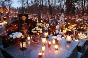 01.11.2022. Kielce. Cmentarz Stary / Fot. Wiktor Taszłow - Radio Kielce