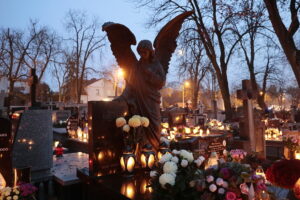 01.11.2022. Kielce. Cmentarz Stary / Fot. Wiktor Taszłow - Radio Kielce