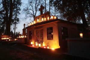 01.11.2022. Kielce. Cmentarz Stary / Fot. Wiktor Taszłow - Radio Kielce