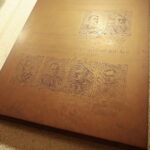 02.11.2022. Kielce. Modlitwa w podziemnej krypcie bazyliki katedralnej. / Fot. Wiktor Taszłow - Radio Kielce