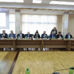 03.11.2022. Kielce. Podpisanie umowy na projekt korepetycji i dodatkowych zajęć dla uczniów szkół średnich / Fot. Wiktor Taszłow - Radio Kielce