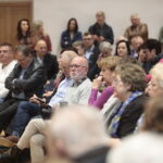 05.11.2022. Sandomierz. Szkoła Podstawowa nr 4. Spotkanie Donalda Tuska z mieszkańcami / Fot. Wiktor Taszłow - Radio Kielce