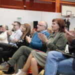 05.11.2022. Sandomierz. Szkoła Podstawowa nr 4. Spotkanie Donalda Tuska z mieszkańcami / Fot. Wiktor Taszłow - Radio Kielce