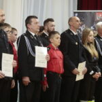 07.11.2022. Piekoszów. Promesy na zakup sprzętu i umundurowania. / Fot. Wiktor Taszłow - Radio Kielce