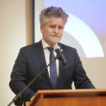 08.11.2022. Czerwona Góra. Otwarcie dwóch oddziałów w Szpitalu. Na zdjęciu: Krzysztof Słoń - senator / Fot. Wiktor Taszłow – Radio Kielce