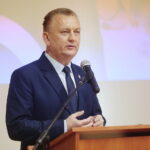 08.11.2022. Czerwona Góra. Otwarcie dwóch oddziałów w Szpitalu. Na zdjęciu: Robert Jaworski - burmistrz Chęcin / Fot. Wiktor Taszłow – Radio Kielce