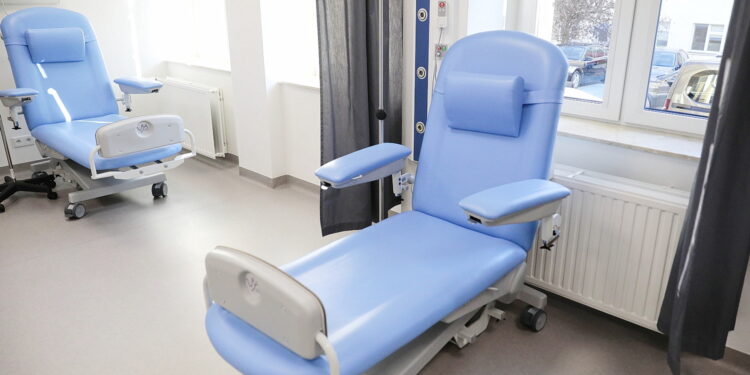 08.11.2022. Czerwona Góra. Otwarcie dwóch oddziałów w Szpitalu / Fot. Wiktor Taszłow – Radio Kielce