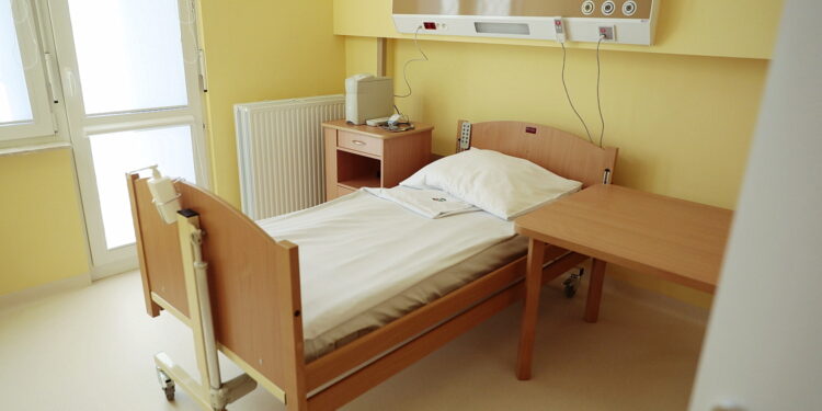 08.11.2022. Czerwona Góra. Otwarcie dwóch oddziałów w Szpitalu / Fot. Wiktor Taszłow – Radio Kielce