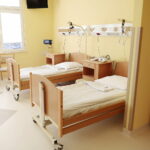 08.11.2022. Czerwona Góra. Otwarcie dwóch oddziałów w Szpitalu / Fot. Wiktor Taszłow – Radio Kielce