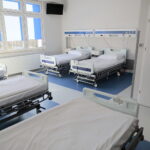 08.11.2022. Czerwona Góra. Otwarcie dwóch oddziałów w Szpitalu / Fot. Wiktor Taszłow – Radio Kielce