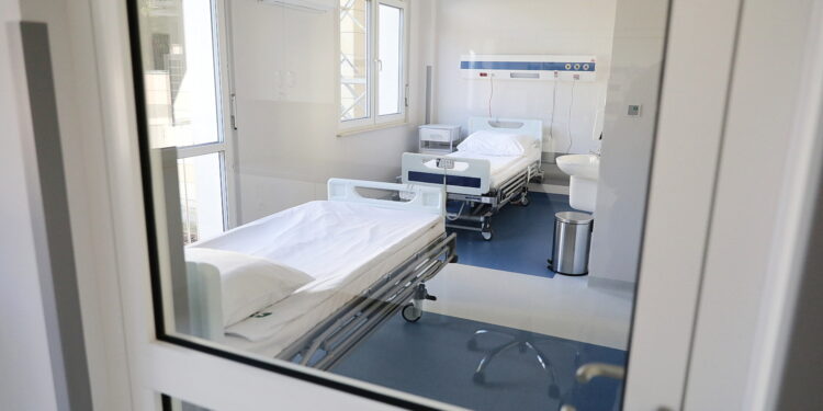 08.11.2022. Czerwona Góra. Otwarcie dwóch oddziałów w Szpitalu / Fot. Wiktor Taszłow – Radio Kielce