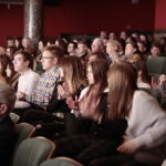 09.11.2022. Kielce. WDK. Premiera filmu „Żeby zdążyć opowiedzieć” / Fot. Wiktor Taszłow - Radio Kielce