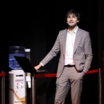 09.11.2022. Kielce. Teatr im Stefana Żeromskiego. Spektakl „#mickiewiczeminescu”. / Fot. Wiktor Taszłow - Radio Kielce