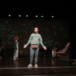 09.11.2022. Kielce. Teatr im Stefana Żeromskiego. Spektakl „#mickiewiczeminescu”. / Fot. Wiktor Taszłow - Radio Kielce