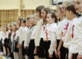 10.11.2022. Kielce. Akcja „Szkoła do hymnu” / Fot. Wiktor Taszłow - Radio Kielce