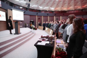 Kielce. Wręczenie medali na 100-lecie służby cywilnej / Fot. Wiktor Taszłow - Radio Kielce