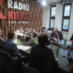 14.11.2022. Kielce. Studio Polityczne Radia Kielce / Fot. Wiktor Taszłow - Radio Kielce