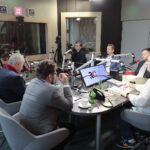 14.11.2022. Kielce. Studio Polityczne Radia Kielce / Fot. Wiktor Taszłow - Radio Kielce