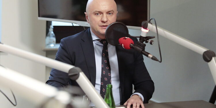 14.11.2022. Kielce. Studio Polityczne Radia Kielce. Na zdjęciu: wicewojewoda Rafał Nowak - PiS / Fot. Wiktor Taszłow - Radio Kielce