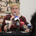 Cięcia w komunikacji miejskiej i wydatkach na piłkarzy. Ratusz pokazuje plan wydatków - Radio Kielce 16.11.2022. Kielce. Konferencja władz miasta. Na zdjęciu: Bożena Szczypiór - zastępca prezydenta miasta Kielce / Fot. Wiktor Taszłow - Radio Kielce
