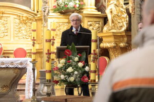 20.11.2022. Kielce. Wręczenie medali „Pro Christo Rege Et Ecclesia”. Na zdjęciu: Józef Snochowski / Fot. Wiktor Taszłow - Radio Kielce