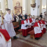 20.11.2022. Kraino. Odsłonięcie pamiątkowych tablic. / Fot. Wiktor Taszłow - Radio Kielce