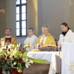 20.11.2022. Kraino. Odsłonięcie pamiątkowych tablic. / Fot. Wiktor Taszłow - Radio Kielce