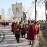 20.11.2022. Kraino. Odsłonięcie pamiątkowych tablic. / Fot. Wiktor Taszłow - Radio Kielce
